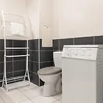 Daire Zenbnb / Stella / Proche Gare / Garage / Wifi / Annemasse