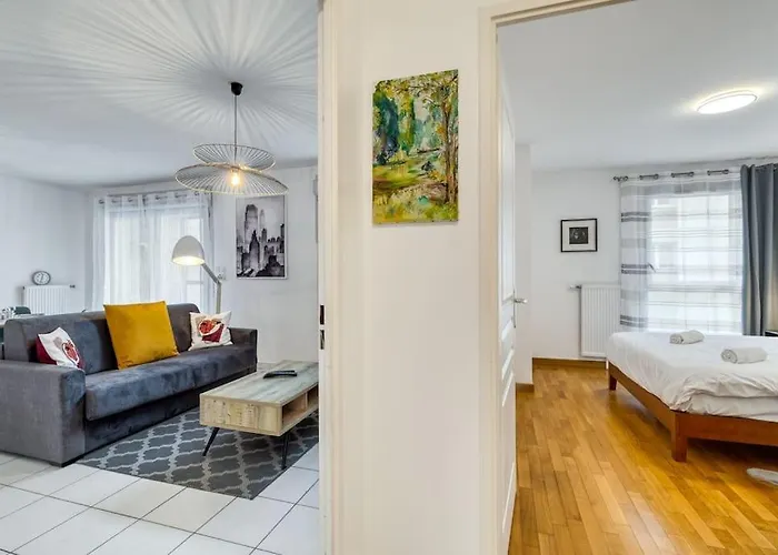 Zenbnb / Stella / Proche Gare / Garage / Wifi / * Annemasse