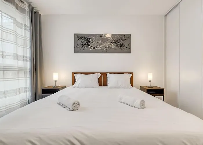 Apartment Zenbnb / Stella / Proche Gare / Garage / Wifi / Annemasse
